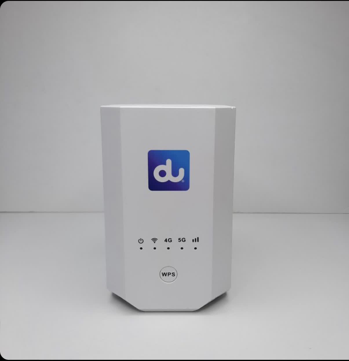 مودمZLT x28 پنل سوپر ادمین ویژه آنلاک 5G به همراه یک آداپتور 12 ولت کارکرده